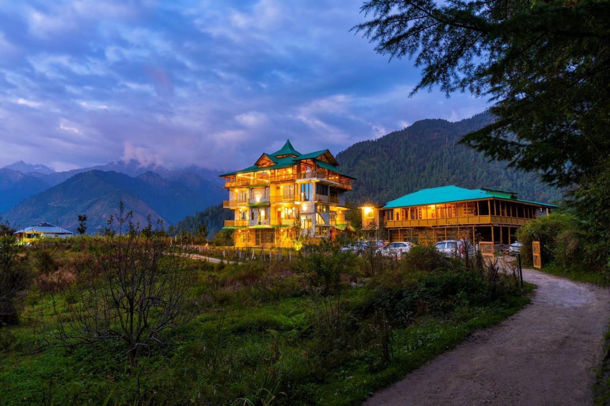 Zostel Shangarh, Kullu Sainj Exteriör bild